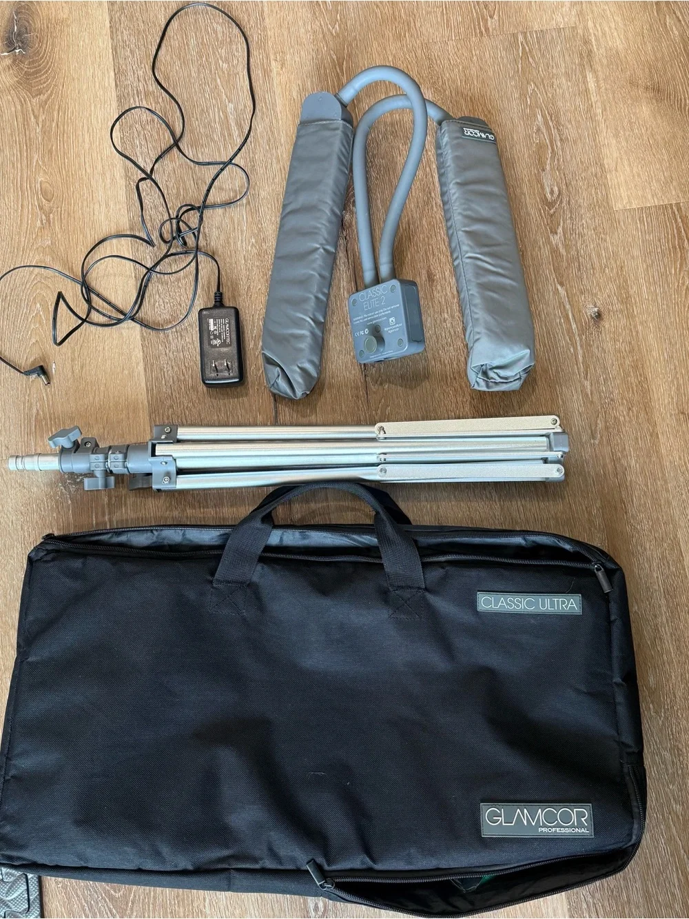 Classic Elite 2 Portable LED Light Kit - Black/Grey